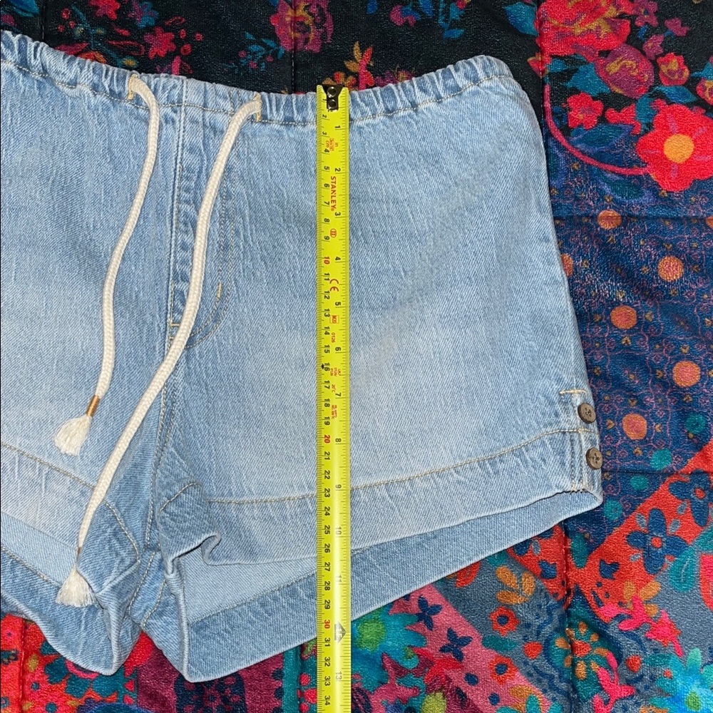 NWT ROXY Cotton Blend Light Blue Summery Jean Shorts with Drawstring Size S - Picture 12 of 12